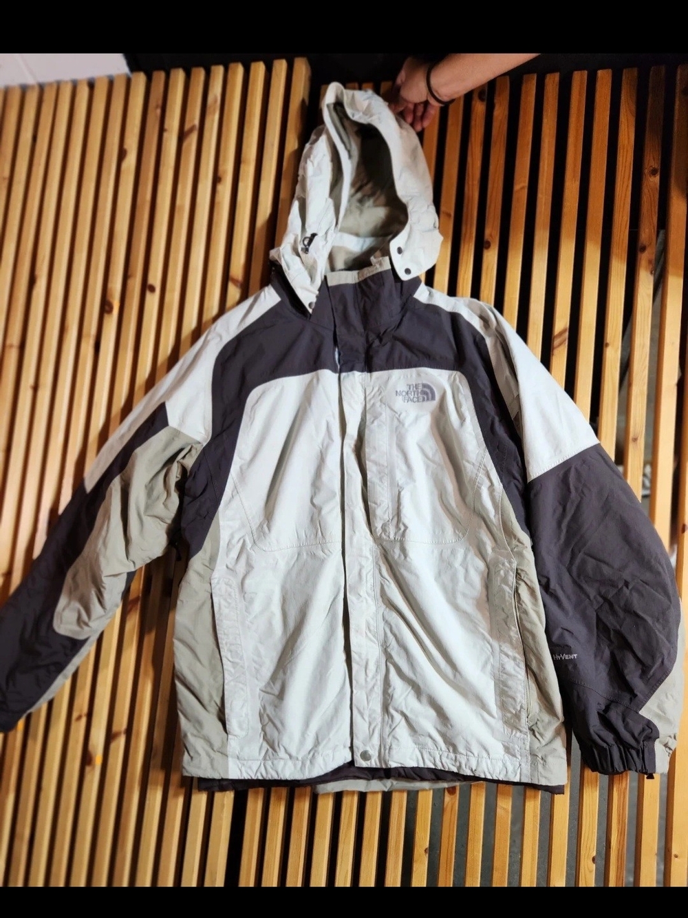 North Face reversible jacket, brown tones, size XL. Excellent condition.